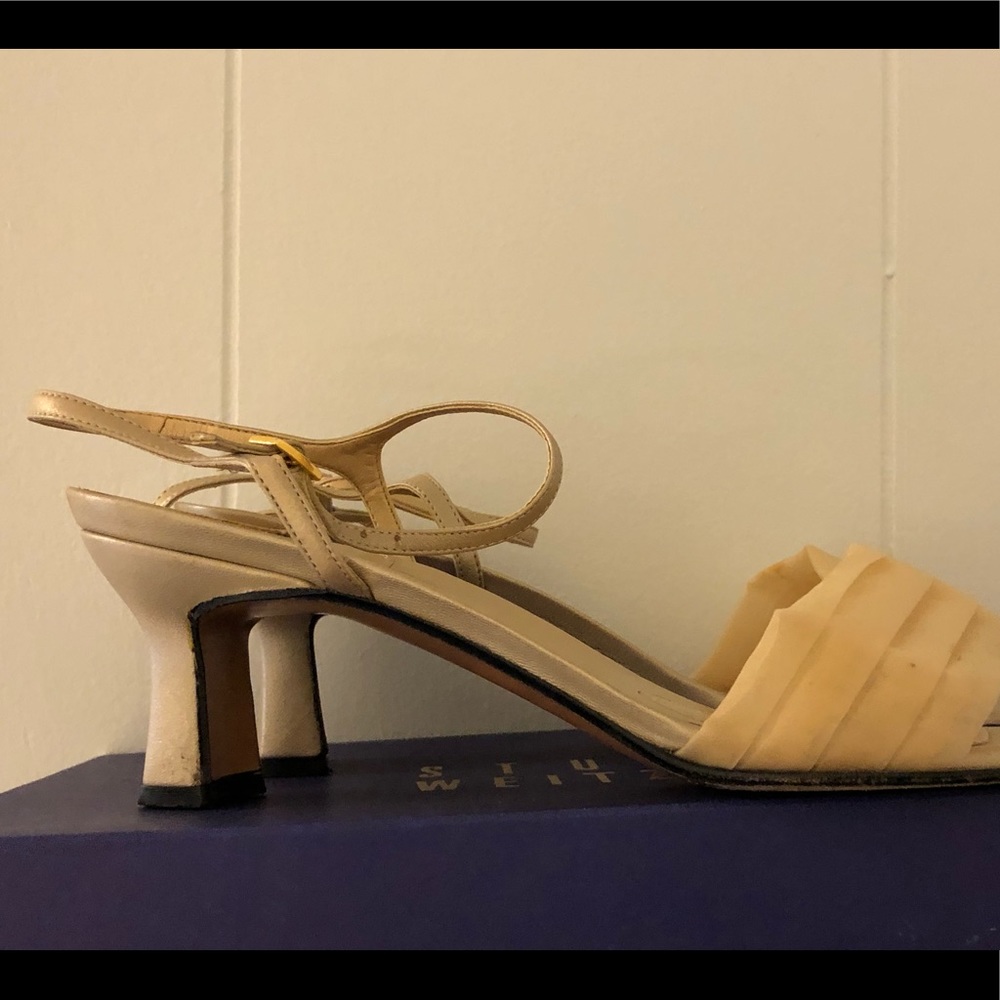 Stuart Weitzman Taupe Heels